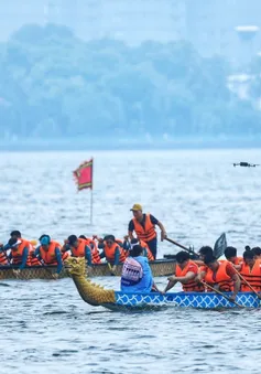 Hà Nội cho phép 10 loại hình kinh doanh, dịch vụ hoạt động trên Hồ Tây