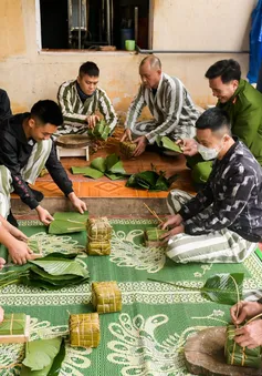 Tết đầm ấm tại trại giam Đắk Trung
