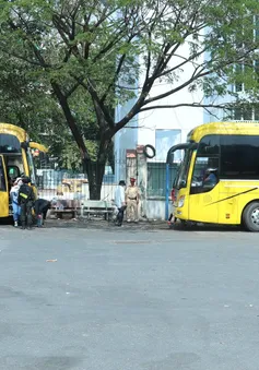 TP Hồ Chí Minh: Xe giường nằm 40 chỗ chở 64 người