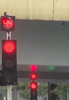 Hệ thống đèn tín hiệu giao thông của Hà Nội còn nhiều hạn chế