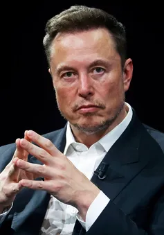 Elon Musk mất ngôi người giàu nhất thế giới