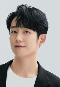 Jung Hae In lần đầu tới Liên hoan phim Cannes