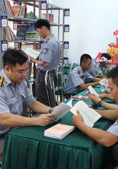 Kiểm ngư hưởng ứng Ngày sách và văn hóa đọc Việt Nam năm 2024.