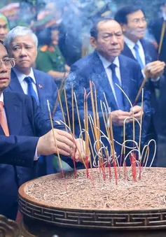 Thủ tướng Phạm Minh Chính dâng hương tưởng nhớ các Vua Hùng