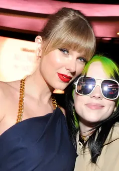 Billie Eilish chỉ trích fan của Taylor Swift: Hãy ngừng bịa đặt