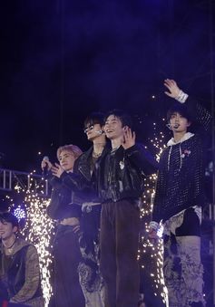Nhóm nhạc thần tượng K-Pop tổ chức concert tại TP Hồ Chí Minh