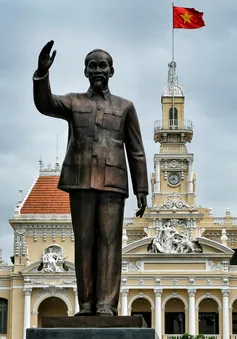 TP Hồ Chí Minh: 49 năm phát triển sau Ngày Giải phóng