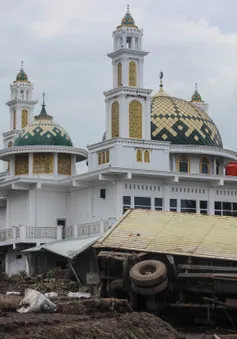 Số người thiệt mạng tăng lên 44, Indonesia áp dụng tình trạng ứng phó khẩn cấp sau lũ quét