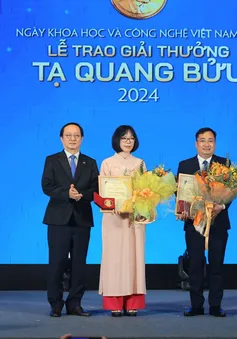 Trao Giải thưởng Tạ Quang Bửu năm 2024 cho 2 nhà khoa học ngành Vật lý và Môi trường