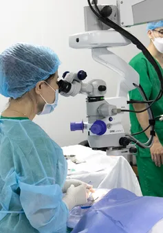 Kỷ lục mới trong phẫu thuật bệnh lý về mắt tại Việt Nam