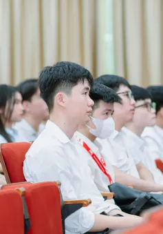 Đại học đầu tiên của Việt Nam mở chương trình đào tạo về AI tạo sinh