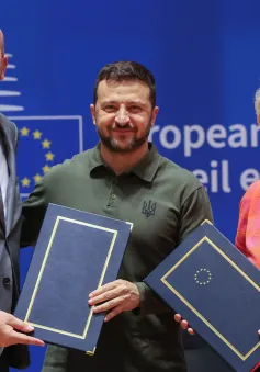 EU và ông Zelensky ký hiệp ước an ninh Ukraine