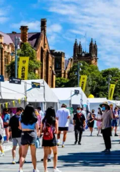 Australia tăng gấp đôi phí cấp thị thực cho sinh viên nước ngoài