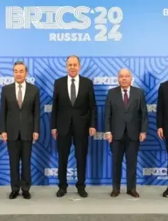 BRICS phát triển đồng tiền chung