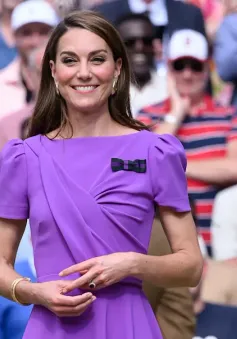 Ý nghĩa trang phục Công nương Kate Middleton mặc khi dự giải Wimbledon