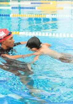 Lớp học miễn phí của chiến binh đường đua xanh