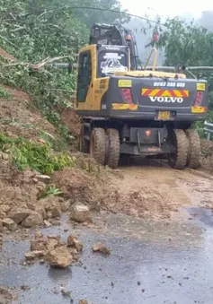 Mưa lớn gây sạt lở nhiều tuyến quốc lộ ở miền Bắc