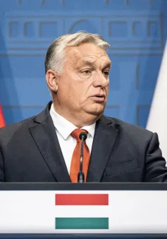 EU yêu cầu Hungary giải trình việc nới lỏng thị thực