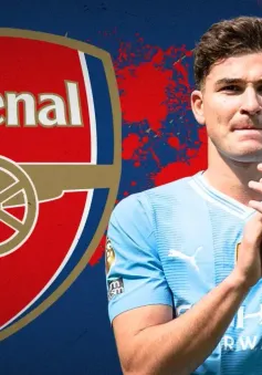 Arsenal không loại trừ khả năng chiêu mộ Julian Alvarez