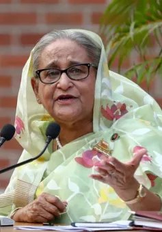 Thủ tướng Bangladesh Sheikh Hasina từ chức và rời khỏi đất nước