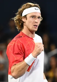 Andrey Rublev vào bán kết giải quần vợt Canada mở rộng