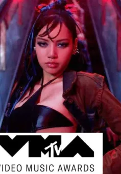 Lisa trở thành nghệ sĩ solo đầu tiên của Kpop biểu diễn tại Lễ trao giải  MTV VMAs 2024