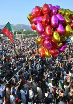Hàng nghìn người biểu tình ở Pakistan yêu cầu trả tự do cho cựu Thủ tướng Imran Khan