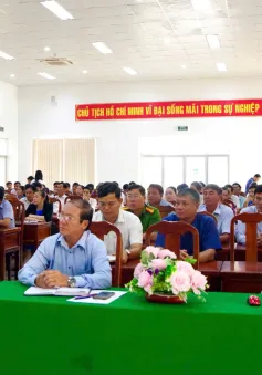 Vùng 2 Hải quân tuyên truyền biển, đảo cho hơn 200 cán bộ chủ chốt tỉnh Trà Vinh