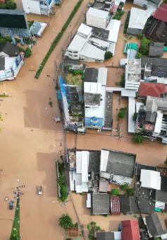 Bão Yagi gây ngập lụt nặng nề tại Thái Lan, mưa lớn và lũ lụt tại Lào