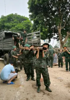 Lắp đặt cầu phao thay thế cầu Phong Châu trong thời gian ngắn nhất