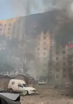 Bom Nga tấn công tòa nhà chung cư Kharkov (Ukraine), 1 người chết, 42 người bị thương