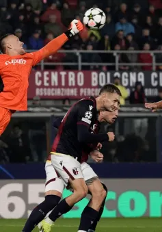 Bologna chia điểm trên sân nhà với Shakhtar Donetsk