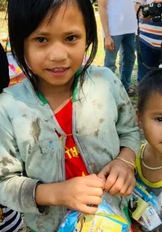 BTV Mạnh Hùng vẫn rơi nước mắt sau 7 năm làm "Cặp lá yêu thương"