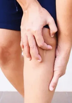 Có nên ngừng tập thể dục khi đau đầu gối?