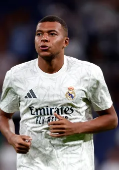 Kylian Mbappe bỏ lỡ trận derby Madrid