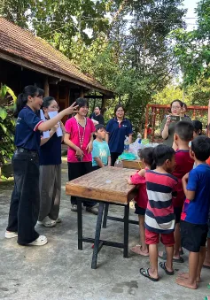 Ngày hội Workshop hướng đến lối sống bền vững cho trẻ em địa phương