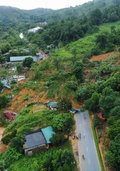 Bắc Quang (Hà Giang) lũ quét, sạt lở nghiêm trọng, người và tài sản bị vùi lấp