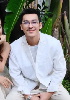 Anh tài Thiên Minh kể chuyện “Sống một đời rực rỡ” cùng Á hậu Hoàng Oanh