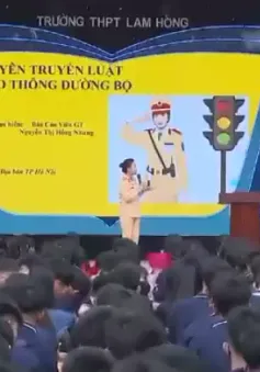 Hà Nội đẩy mạnh tuyên truyền, hướng dẫn luật giao thông cho học sinh