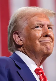 Ông Trump hối thúc chuyển vụ án ”tiền bịt miệng” lên Tòa án Liên bang Mỹ