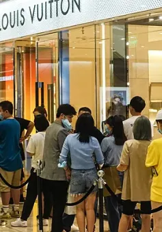 Trung Quốc: Thị trường xám bùng nổ đẩy các thương hiệu xa xỉ vào khó khăn