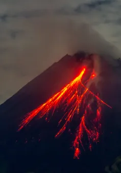 10 người thiệt mạng do núi lửa phun trào ở Indonesia