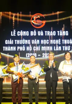 TP Hồ Chí Minh trao tặng giải thưởng Văn học nghệ thuật lần 3