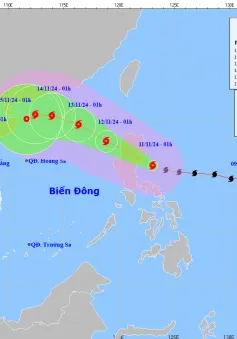 Đêm 11/11, bão Toraji sẽ đi vào Biển Đông, bão số 7 tiếp tục suy yếu dần