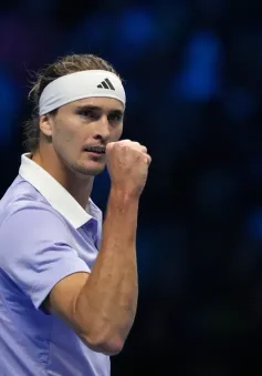Alexander Zverev có chiến thắng thứ 2 tại ATP Finals