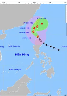 Bão Usagi áp sát Biển Đông, gió giật trên 130 km/giờ