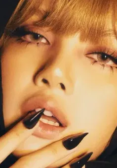 Lisa (BLACKPINK) ấn định ngày ra mắt album solo