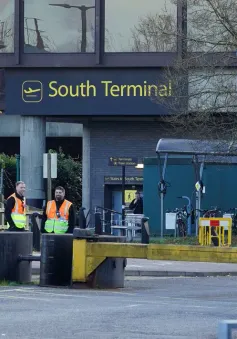 Anh sơ tán sân bay Gatwick do sự cố an ninh
