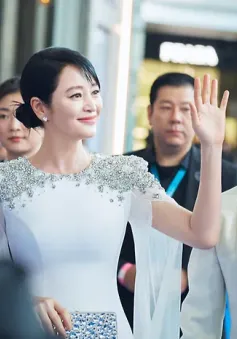 Kim Hye Soo bị đứt cơ đùi khi quay phim mới