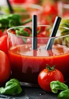 Nên uống nước ép cà chua vào thời điểm nào là tốt nhất?